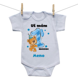 Body s krátkym rukávom Už mám 1 mesiac s Medvedíkom a menom dieťatka Chlapec
