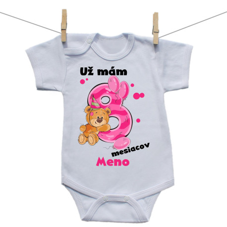 Body s krátkym rukávom Už mám 8 mesiacov s Medvedíkom a menom dieťatka Dievča