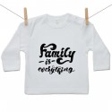 Tričko s dlhým rukávom Family is everything